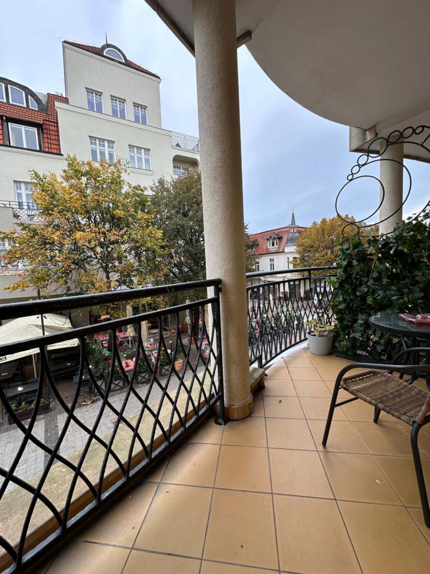 Azja, Sopot Monte Cassino, Balkon, Parking ภายนอก รูปภาพ
